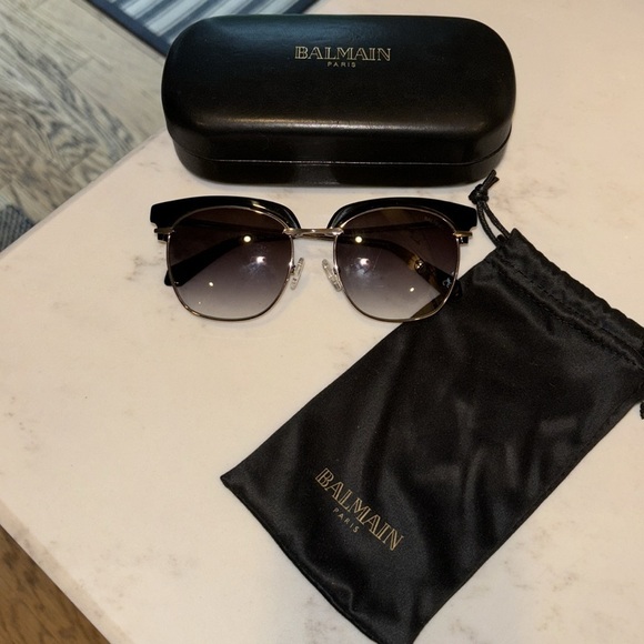 Balmain sunglasses worn once main image 6